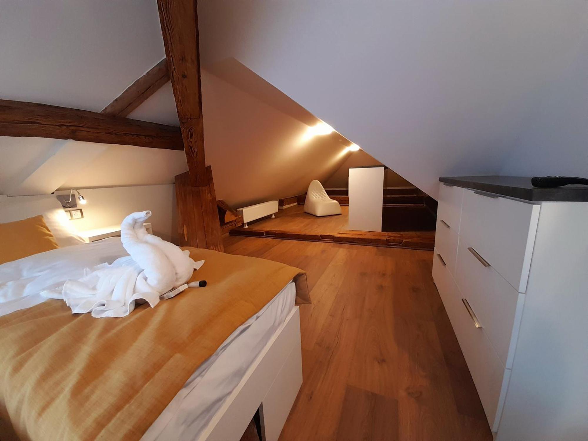 Residence Mariánská Ceske Budejovice Esterno foto